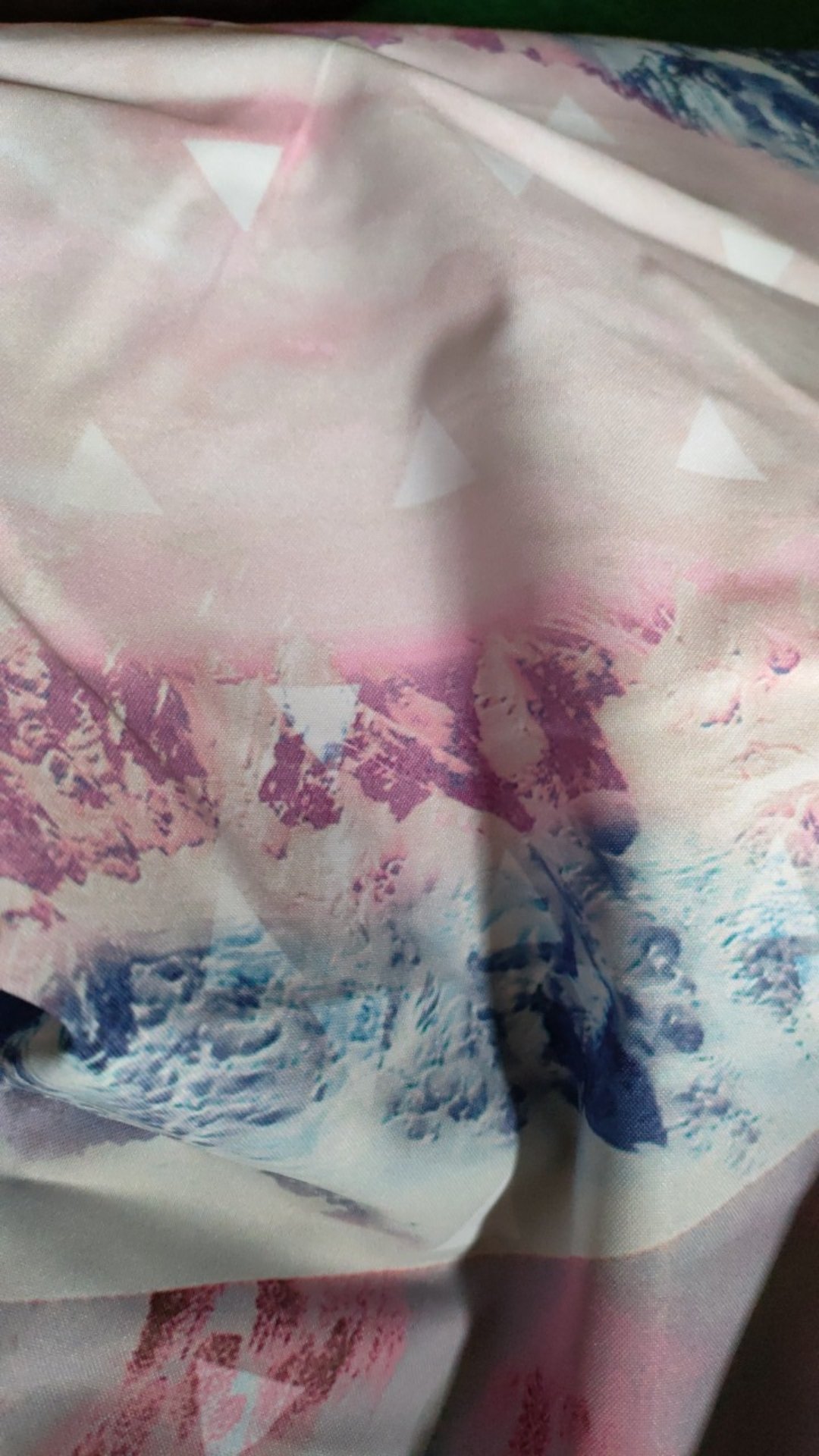 Sprei Waterproof Emira Size 180x200x27cm