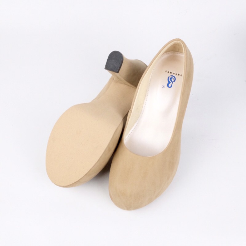 [SIAP KIRIM] BRShoes36 Krem Sepatu High Heels Wanita