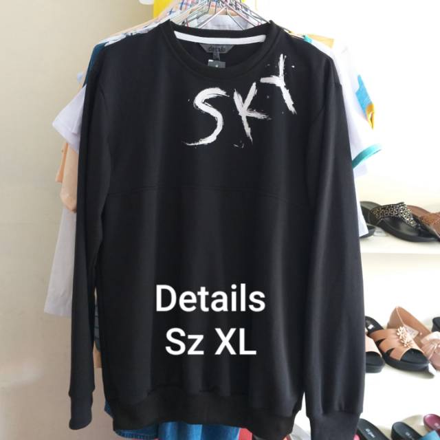 Sweater Details sz XL