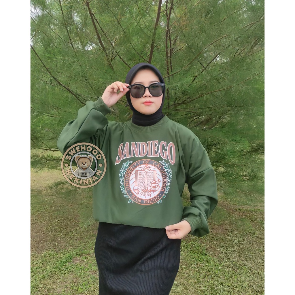 (IC) ARMY SANDIEGO CROPE Sweater Kpop Crewneck Sweatshirt Wanita Kekinian Oversize Fashion Outfit Ootd Korean Style Sweter Crewnek Switter Cewe Krunek Perempuan Sweeter Viral Remaja Korea Atasan Cewek Premium BB 45-65 PB 65 LD 110 Bahan Fleece Tebal