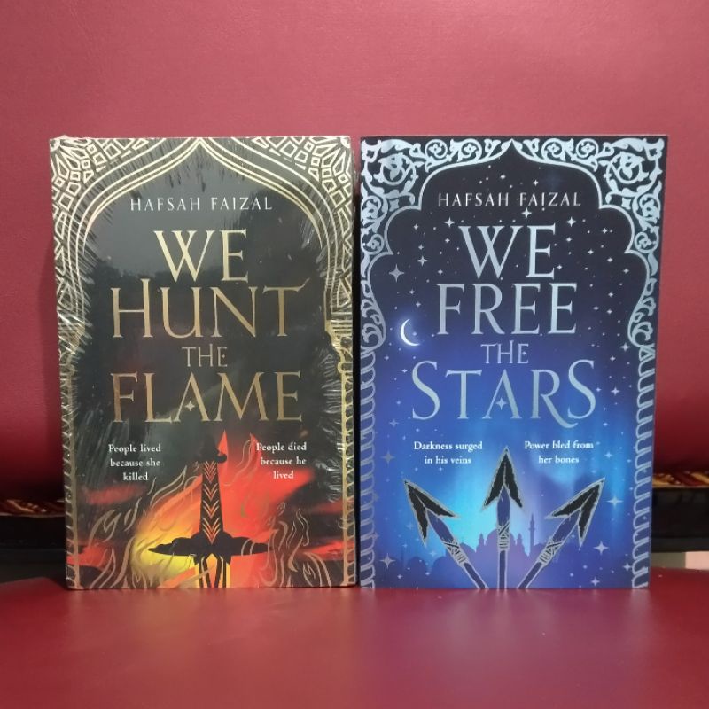 We Hunt The Flame + We Free The Stars Hafsah Faizal ( Sands of Arawiya ) [ PB UK Original English Ne