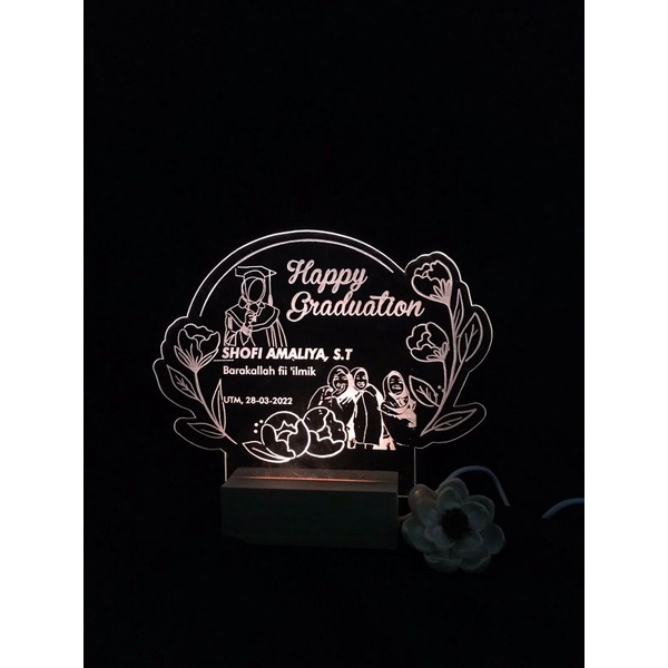 Akrilik led | akrilik kado wisuda | akrilik kado wedding | lampu tidur