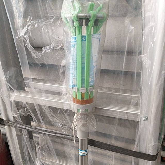 Tiang stang pasang lampu. Tongkat pasang lampu. Tongkat ganti lampu