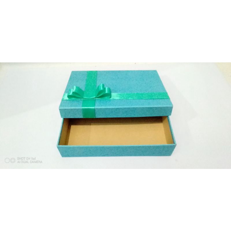 

kotak kado/gift box