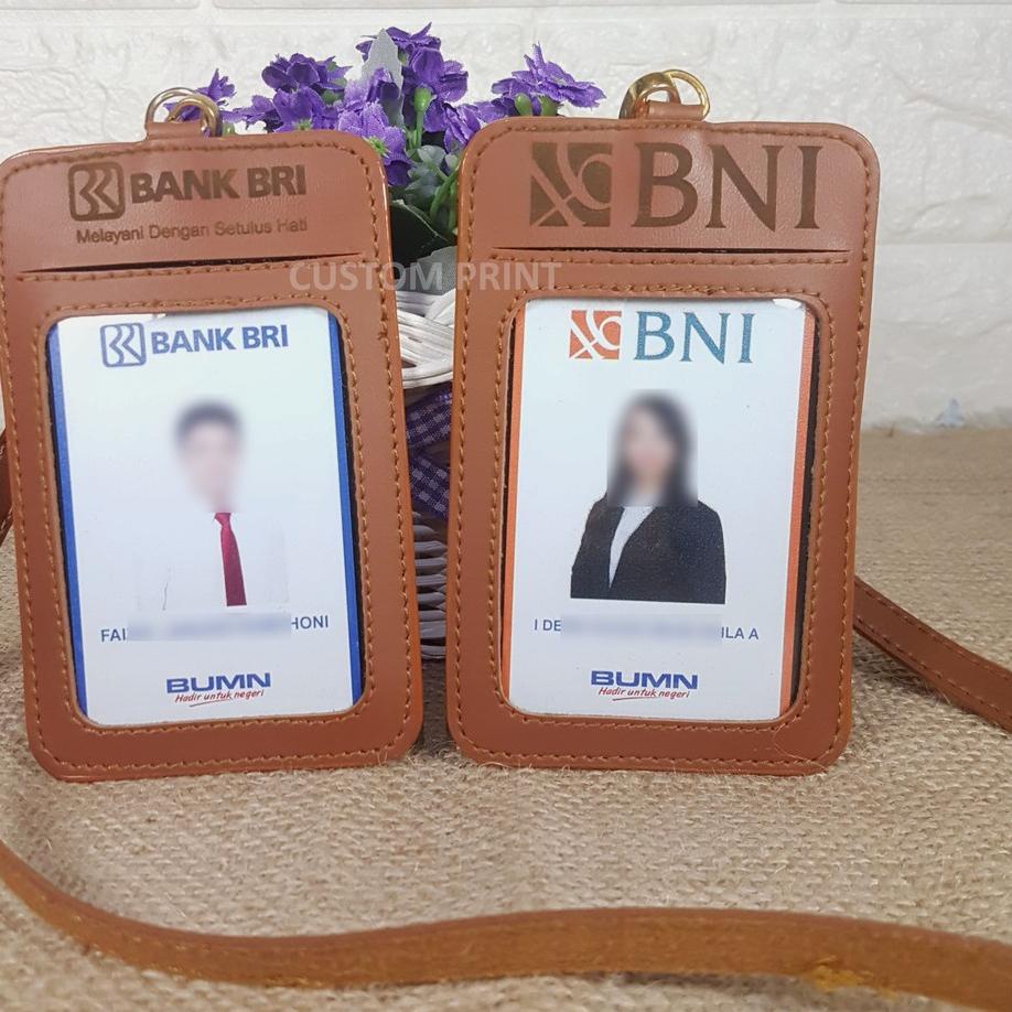 

Hot Sale Name Tag / ID Card Holder kulit Tali Gantungan Custom Nama / logo Perusahaan Emoney 销