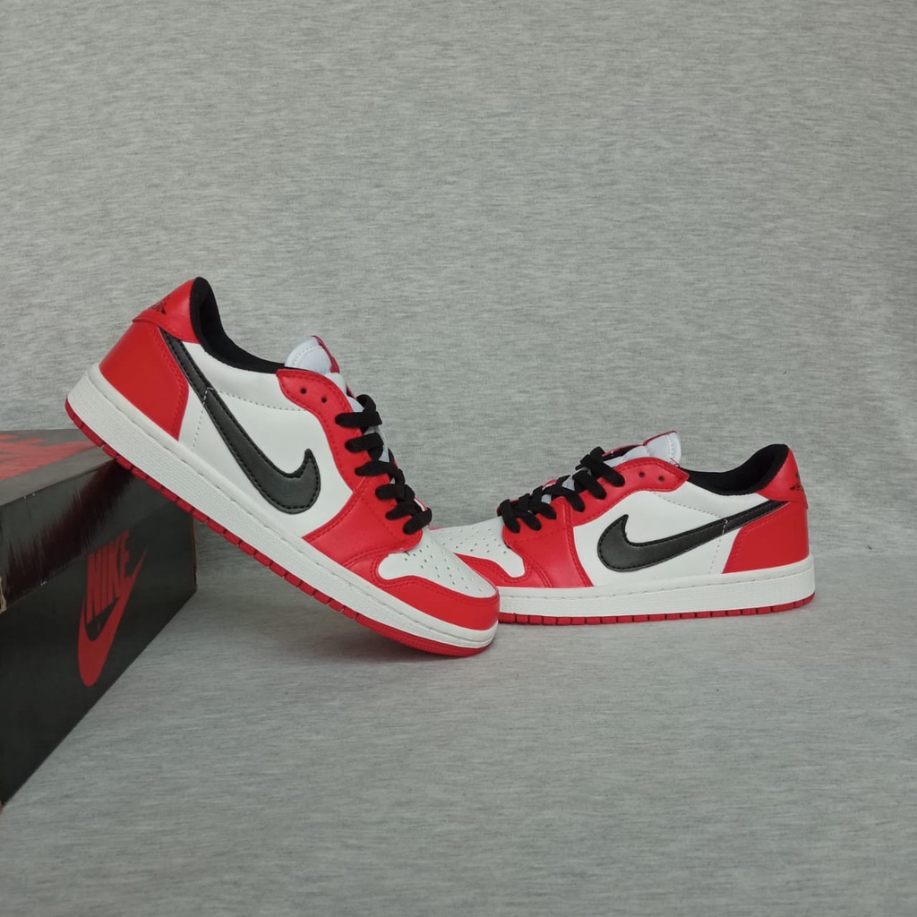 aj1 low white red