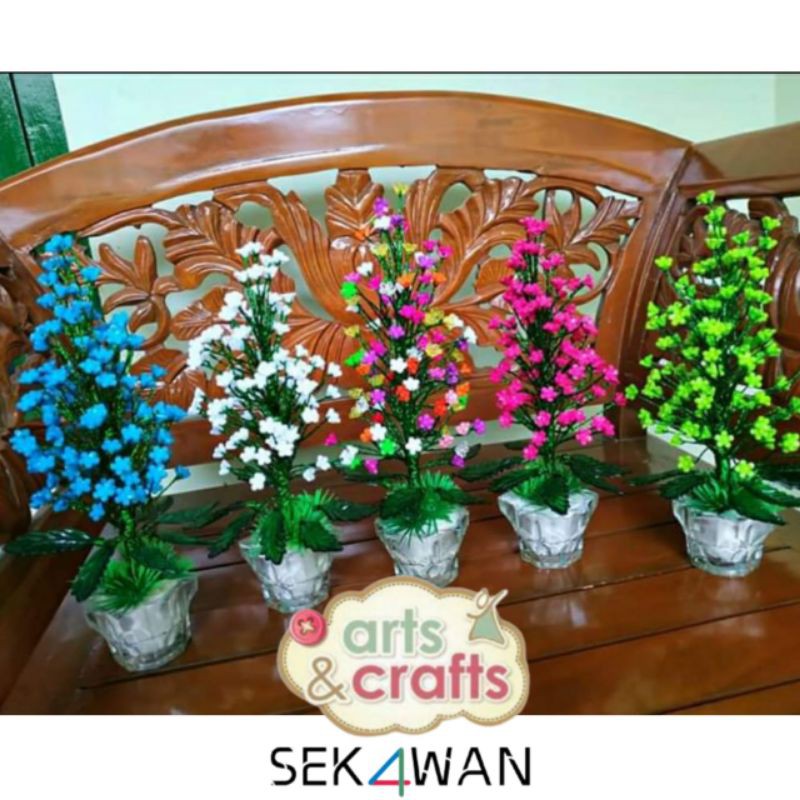 

Bunga akrilik cemara sakura kecil 15cm