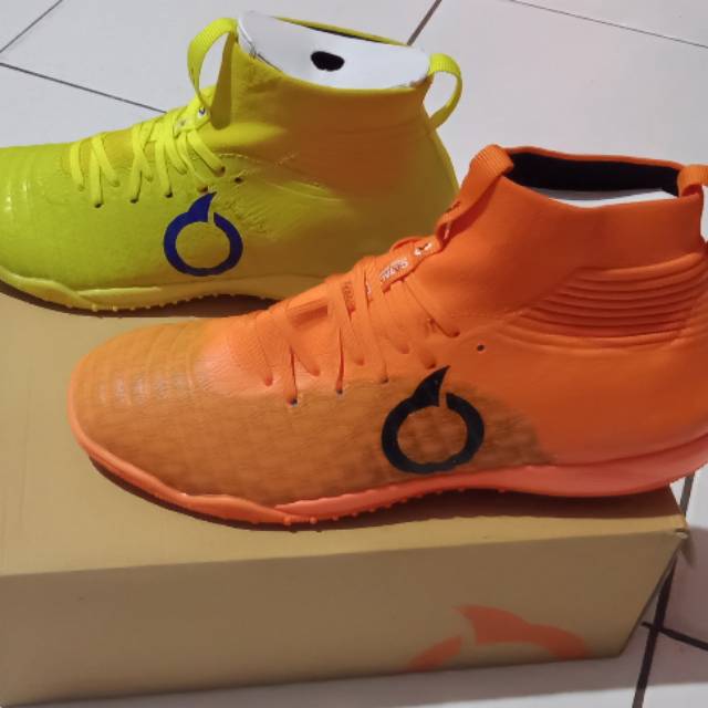 Spatu Futsal Ortuseight Catalyst Mystique In