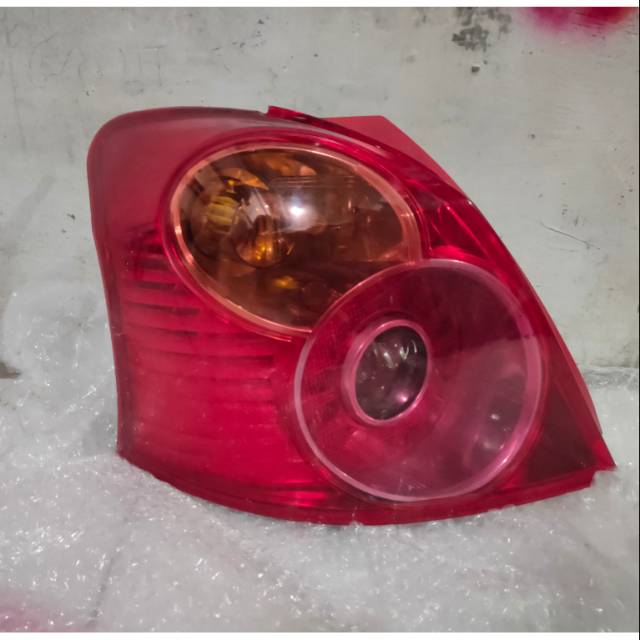 Stoplamp lampu belakang Toyota Yaris 2012 2013