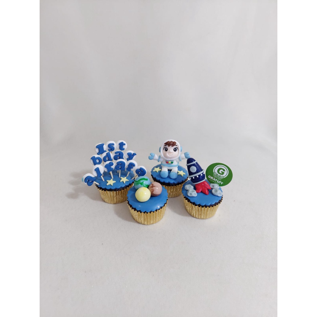 

CUPCAKE CUSTOM / CUPCAKE ULANG TAHUN
