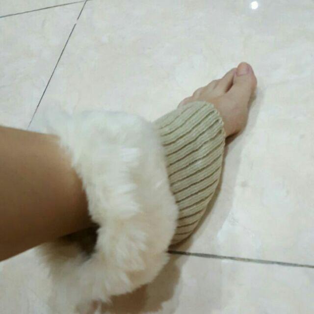 Penghangat Kaki Bulu Leg Warmer