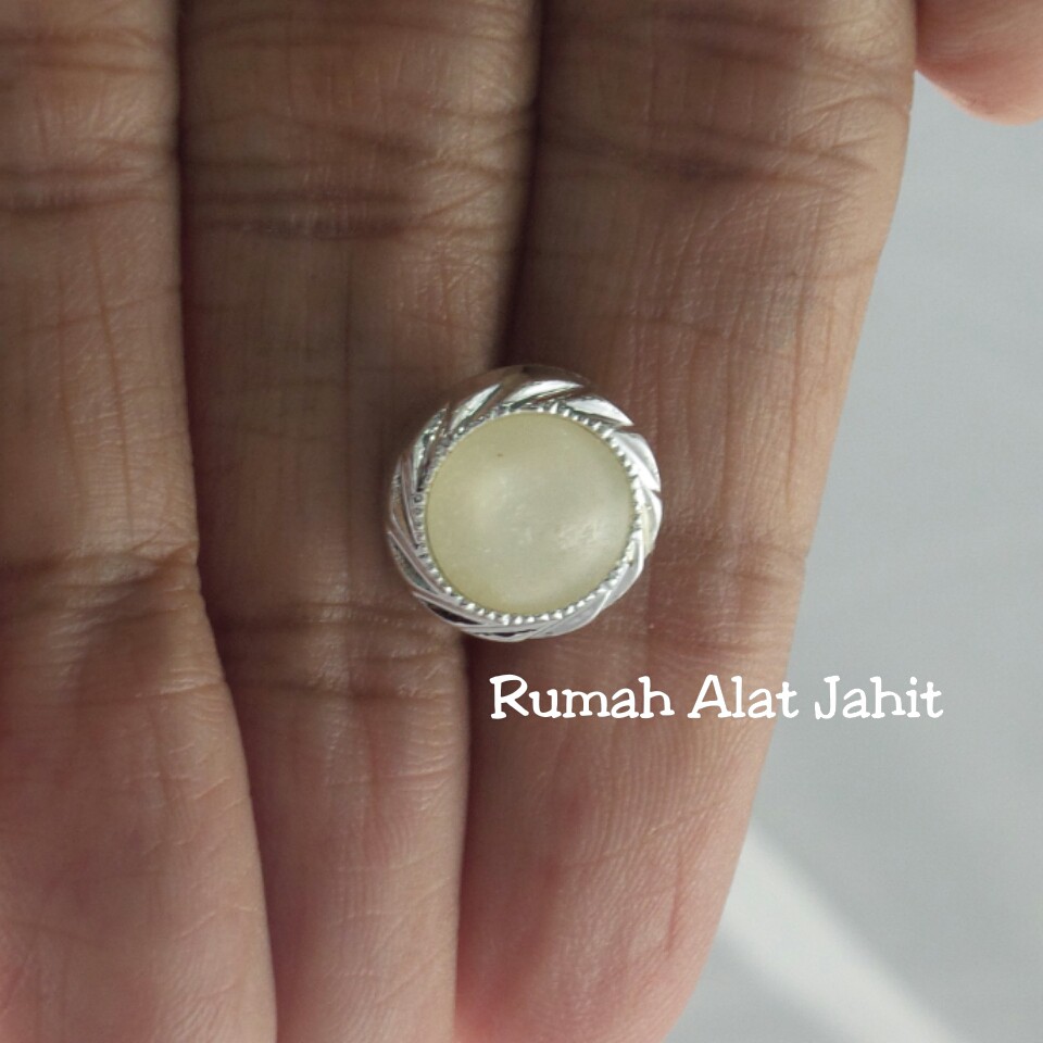 Kancing Akrilik Bulat Motif Bergelombang 12mm