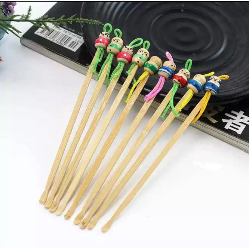 ( PROMO 6 PC ) KOREK KUPING KAYU BONEKA IMPORT PANJANG ± 12CM...