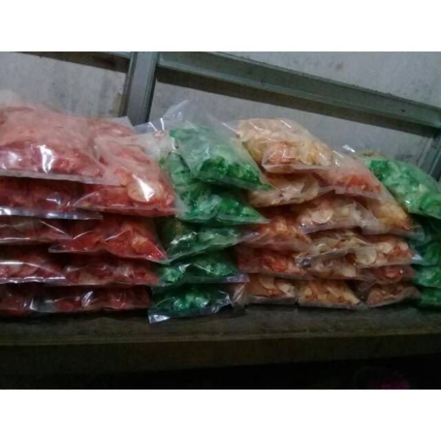 

Keripik singkong aneka rasa