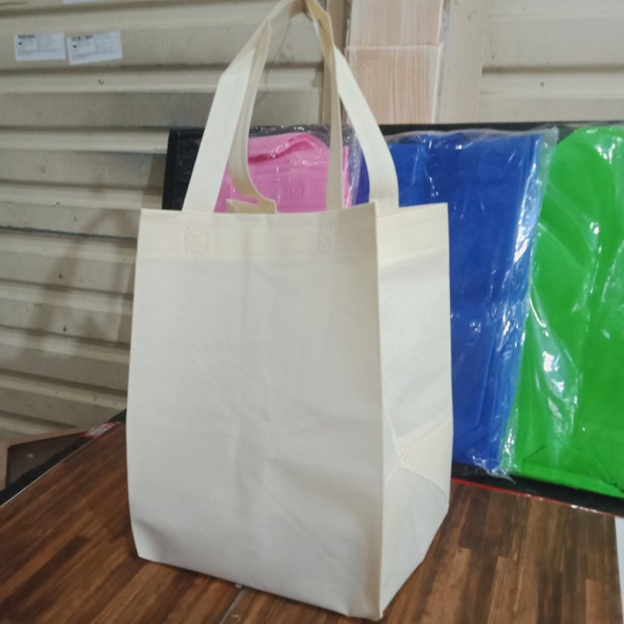 

✨ BISA COD ✨ Tas Spunbond untuk dus uk 20 x20,isi 12 pcs