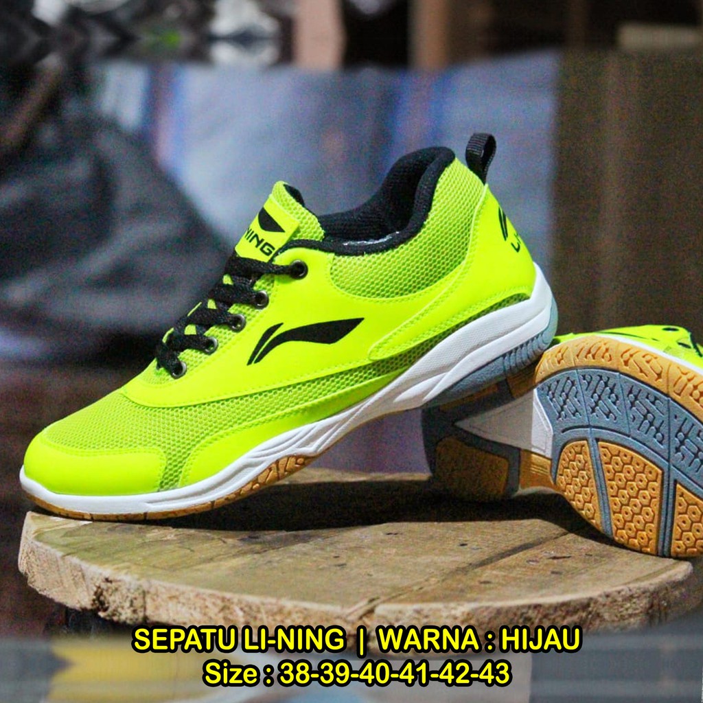 Sepatu Pria Badminton Lining Terbaru Olahraga Lari Volly