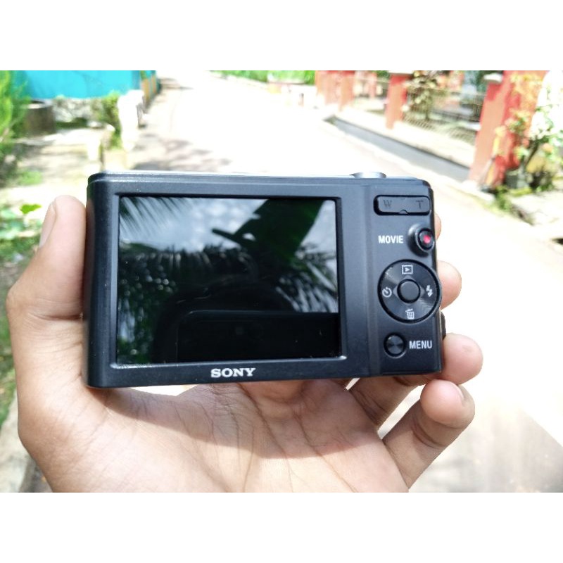 KAMERA POCKET SONY DSC W810 BEKAS MULUS-3