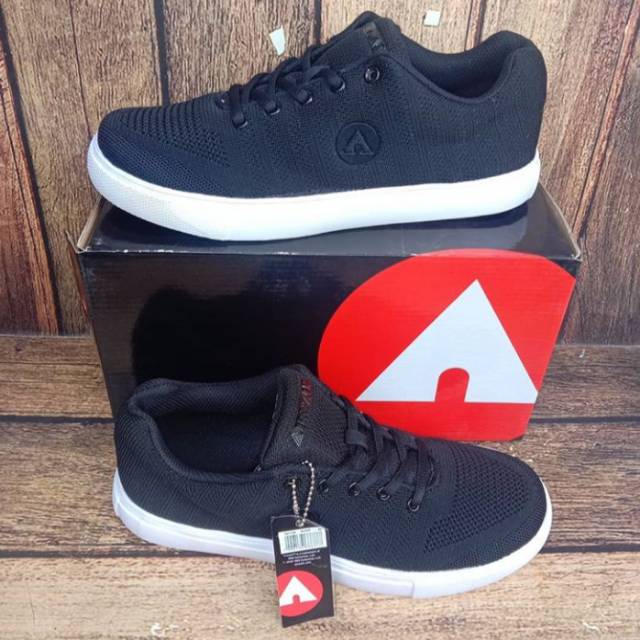 SEPATU SNEAKERS PRIA (Airwalk) HITAM - DATTEN
