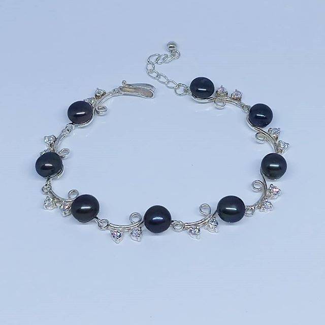 Gelang perak mutiara air tawar hitam