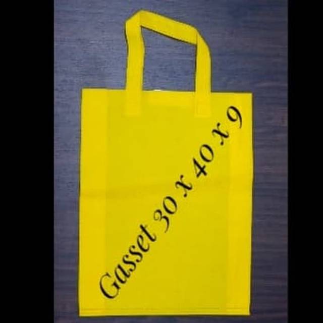 

Tas Spunbond / Goodie Bag / Souvenir Bag Gasset uk 30 cm x 40 cm x 9 cm