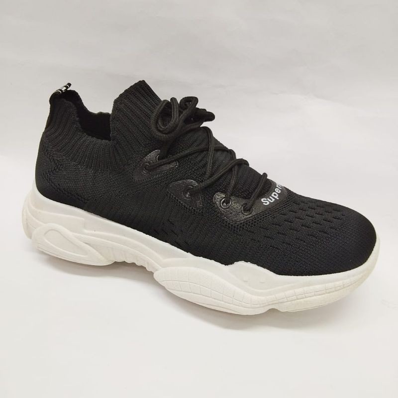 SNEAKERS WANITA TERBARU-Hitam F11