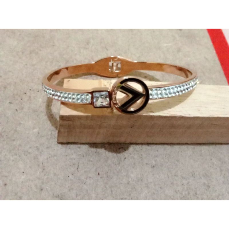 gelang titanium wanita/perhiasan titanium wanita original