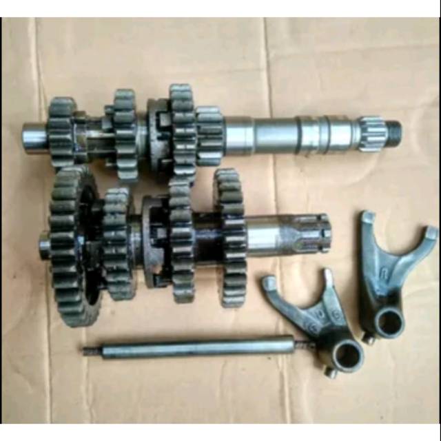 Gear Gigi Rasio Suzuki SMASH Lama / SMASH New Original Copotan Motor