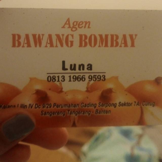 

Bawang bombay