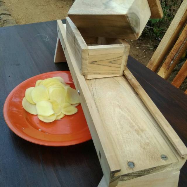 PARUTAN KERIPIK SERBAGUNA