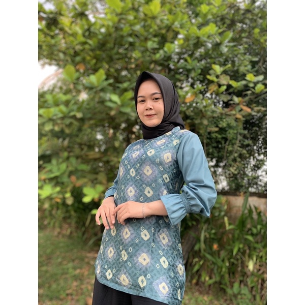 blouse batik jumputan kombinasi