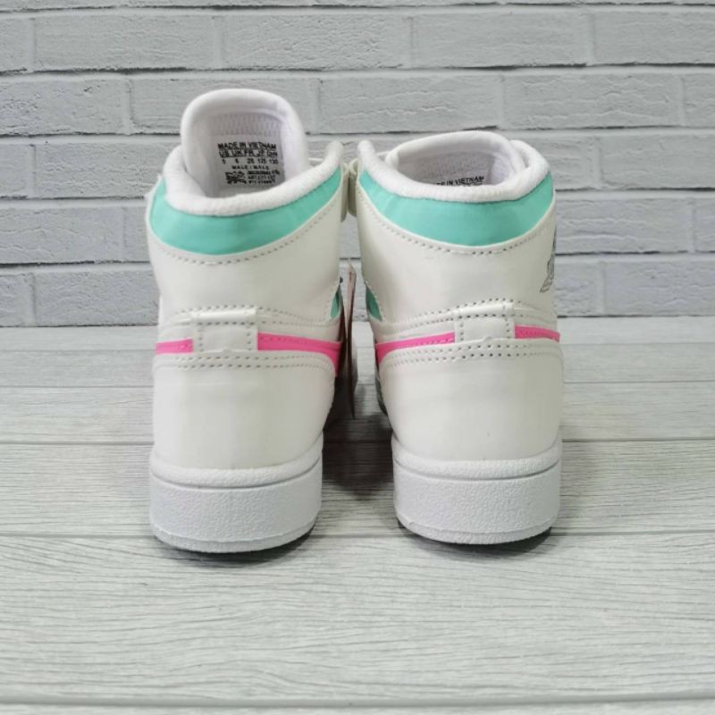 NIKE JORDAN KIDS Sepatu Sneakers Anak Perempuan Cewe Umur 1 Tahun Putih Sporty Dan Berkualitas