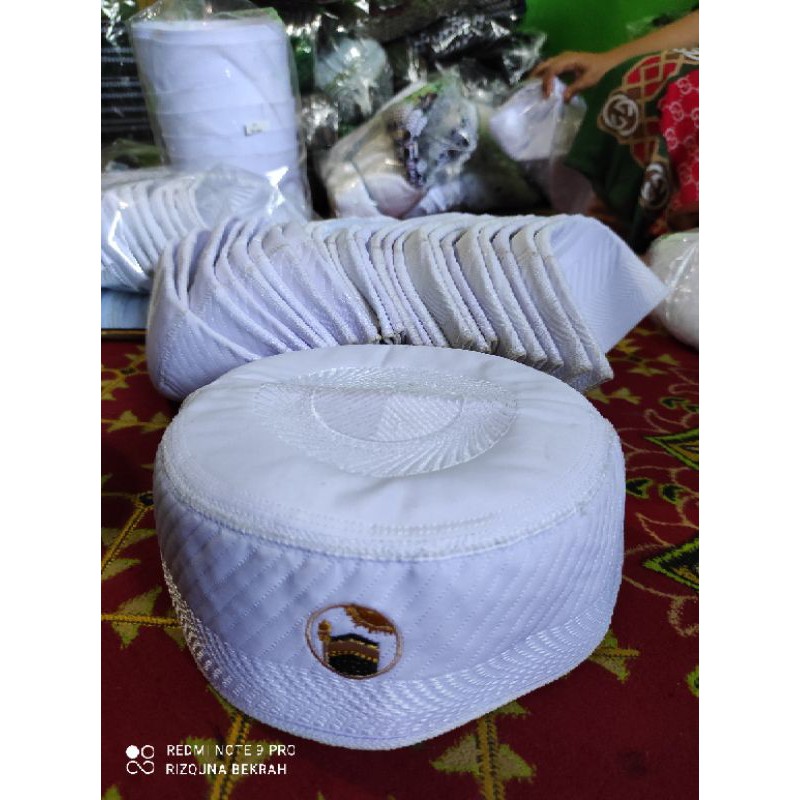 peci madinah bugis super logo ka'bah