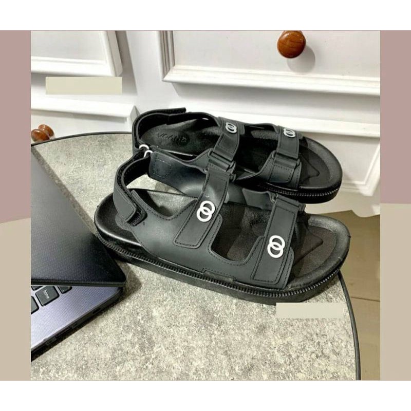 Sandal Wanita/Sandal Import Wanita/Sandal Karet Wanita Empuk Nyam Anti Selio Modis dan Trendy.