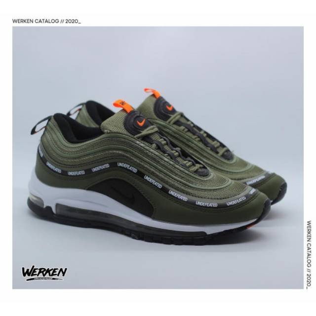 Nike Air Max Undefeated Green