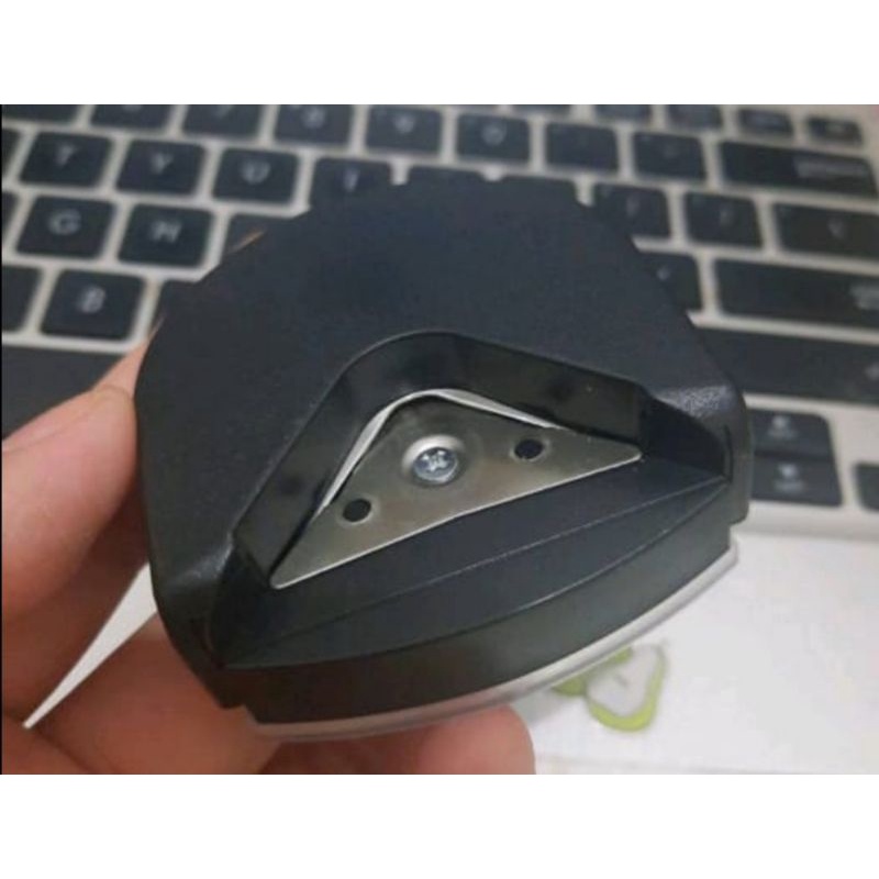 

R4 round corner puncher / pembolong kertas r4 /corner rounder