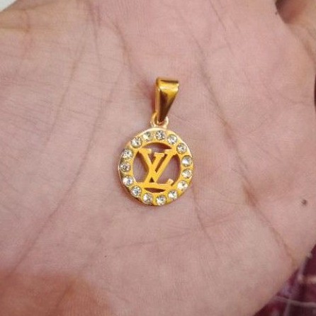 Liontin Titanium LV Impor