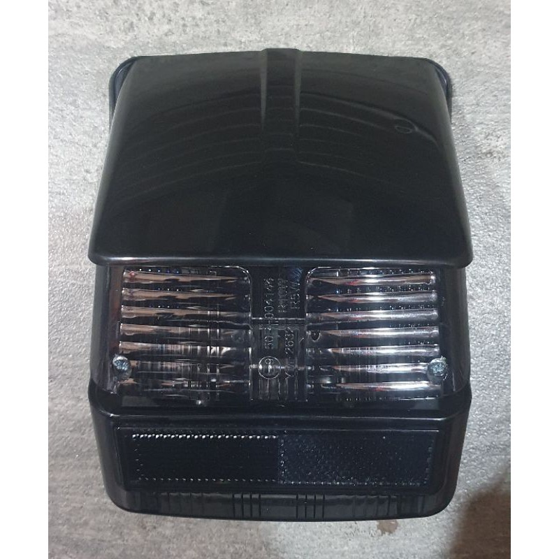 STOPLAMP VESPA SPRINT SUPER SMOKE Lampu belakang vespa sprint