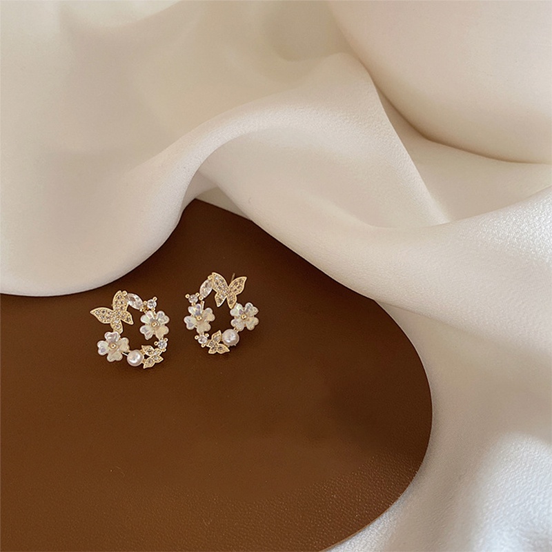 2Pcs Korea Bunga Anting,Mutiara Perak Jarum Kupu-kupu,Perhiasan Fashion Wanita