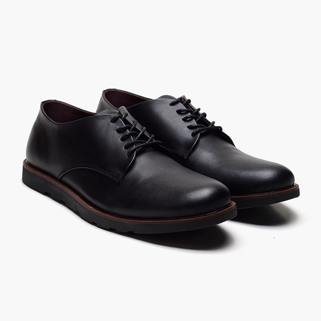 KUTA BLACK ORIGINAL x KENZIOS Sepatu Kulit Sapi Asli Hitam Pria Pantofel Formal Casual Kerja Kantor Dinas Resmi Guru Kantoran Pesta Undangan Wedding Kondangan Nikah Wisuda Kuliah Derby Oxford Genuine Leather Kenzio Footwear Keren Terbaru Kekinian Branded