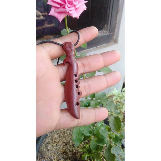 Liontin full galih kayu nagasari ukir kujang