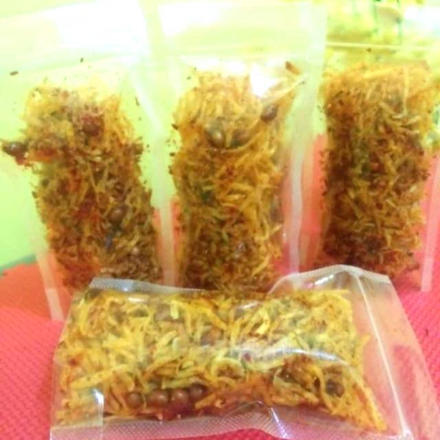 

Kentang kering mustofa 100gram spicy/original