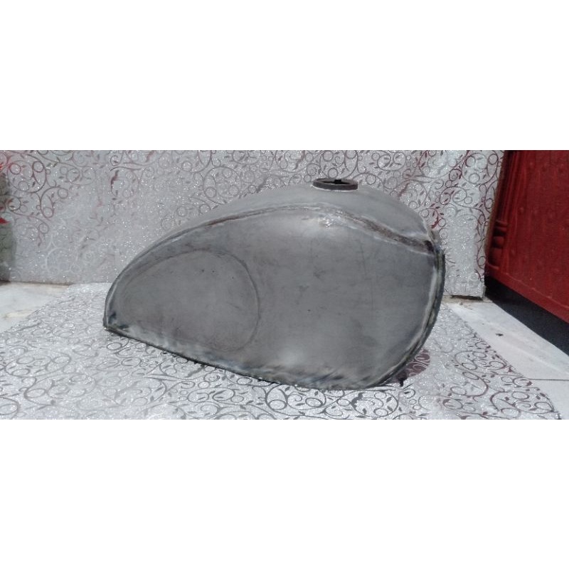 Tangki Japstyle Custom  Ducati scrambler bober bratstyle Triumph GL Megapro Tiger Thunder Byson