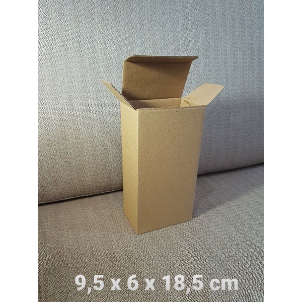 

Kardus Box uk. 9,5x6x18,5 cm Kotak Karton Die Cut