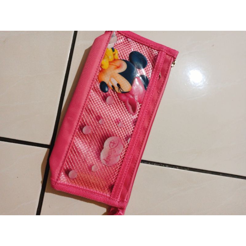 

kaleng.pensil mickey tempat pinsil