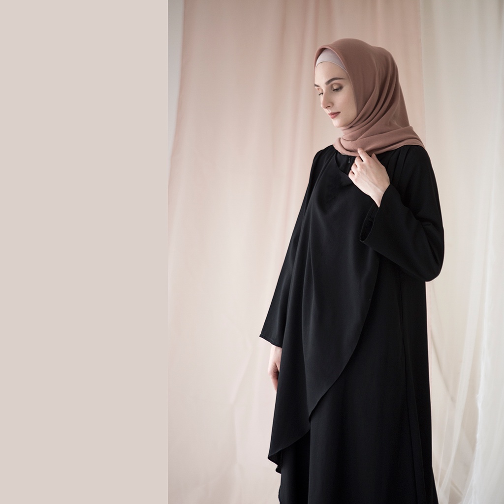 Aura by Aska Label - Gamis crepe lengan panjang, busui friendly, details drape warna Hitam, Offwhite, Taupe, Raspberry