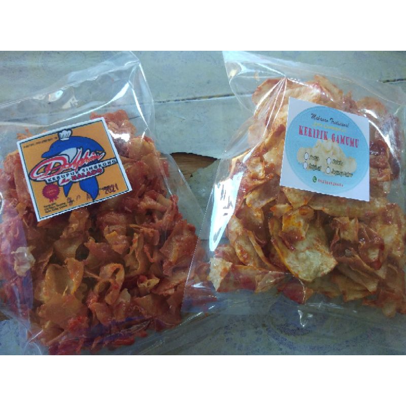 

Keripik Singkong dan keripik Gamumu Nias