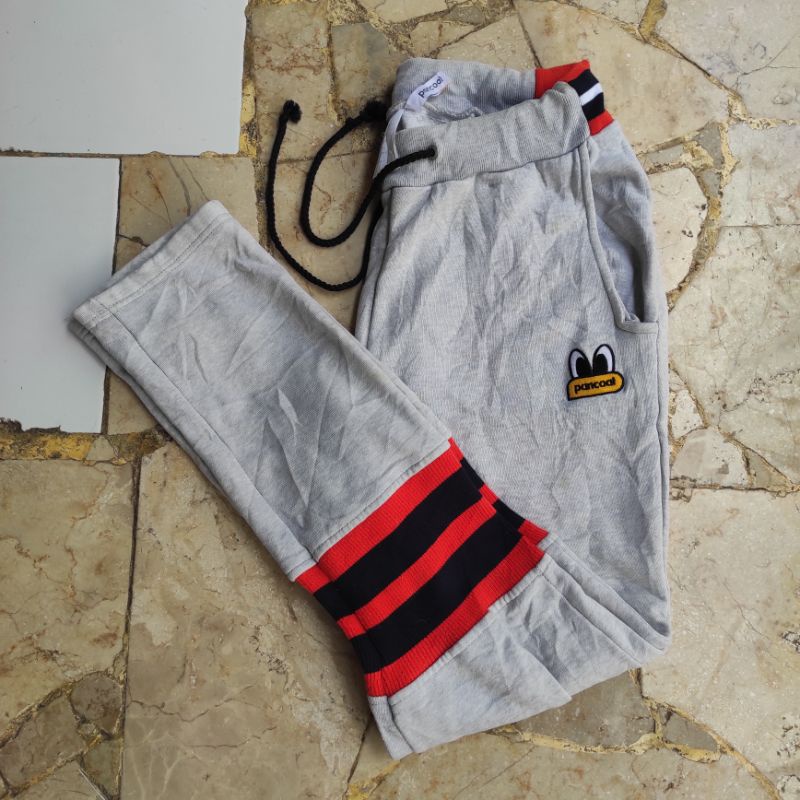 Celana training jogger pancoat second ori preloved