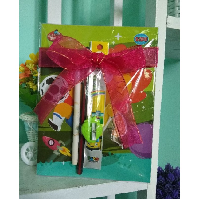 

Paket alat tulis/souvenir ultah anak