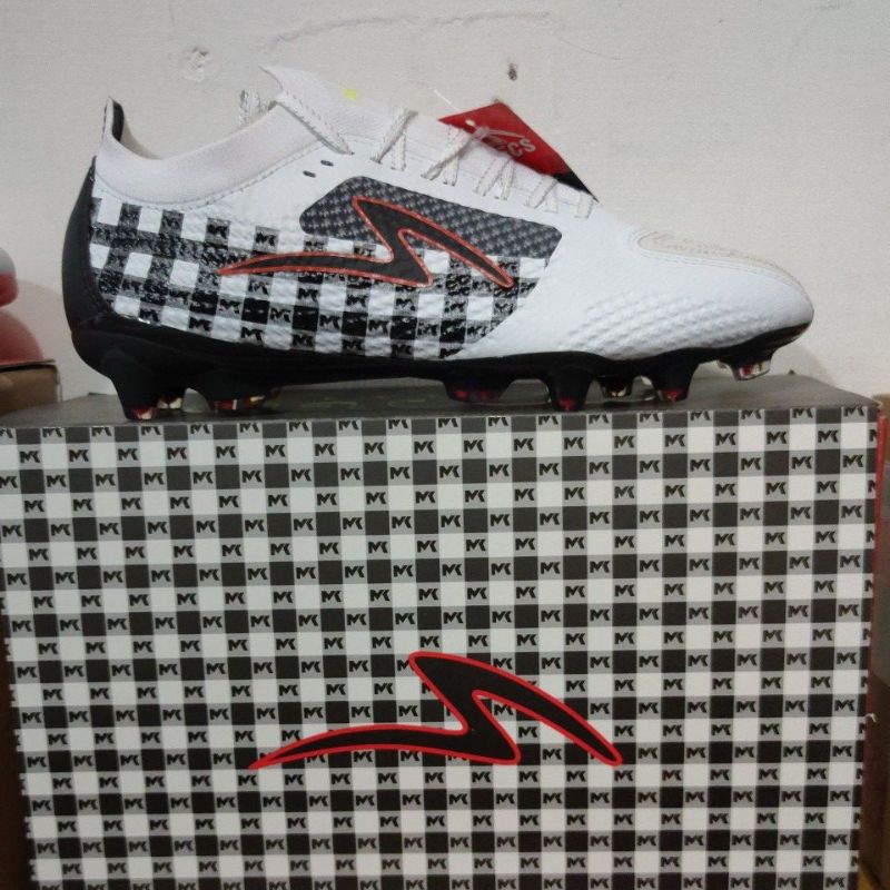 specs barricada S-Tema FG MK klok