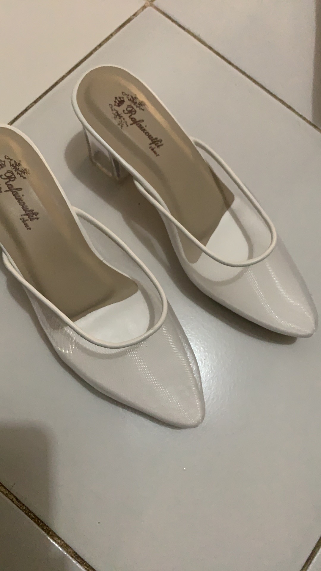 Sepatu Rossia Cream Wanita Sepatu Wanita